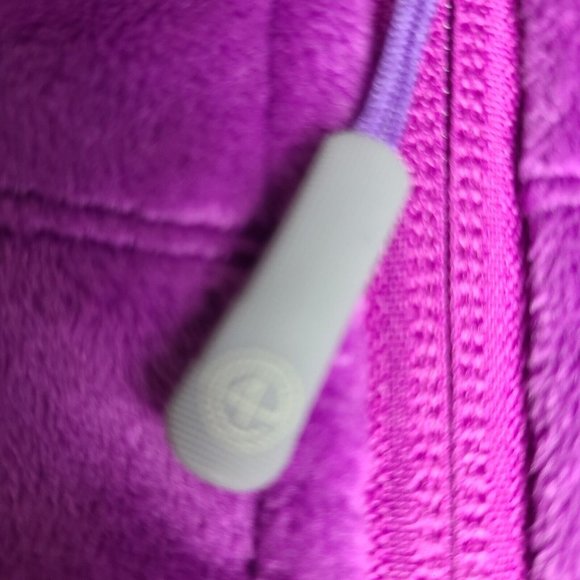 Peter Millar Warmth Women's Size Small Performance Purple Fleece Vest MSRP 139 - Picture 4 of 10